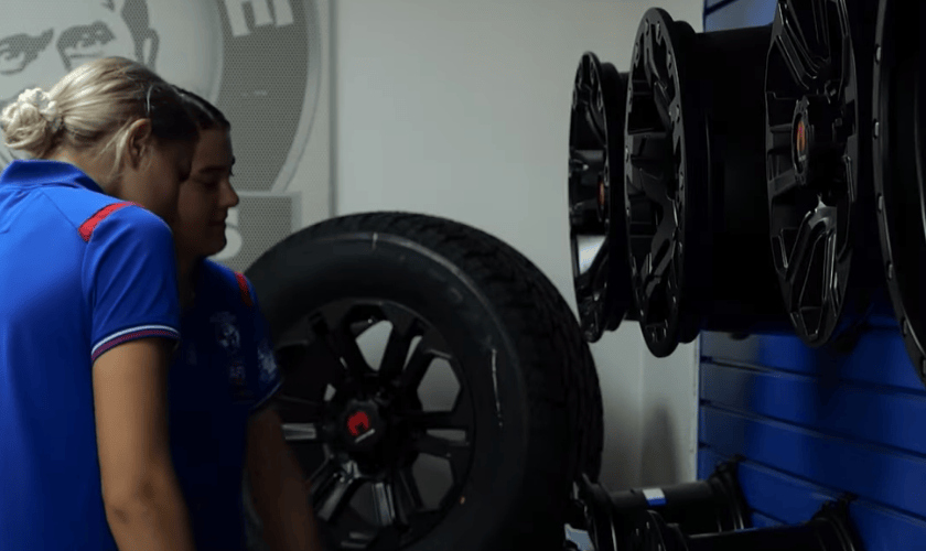 T-Marts Tours: With Western Bulldogs AFLW